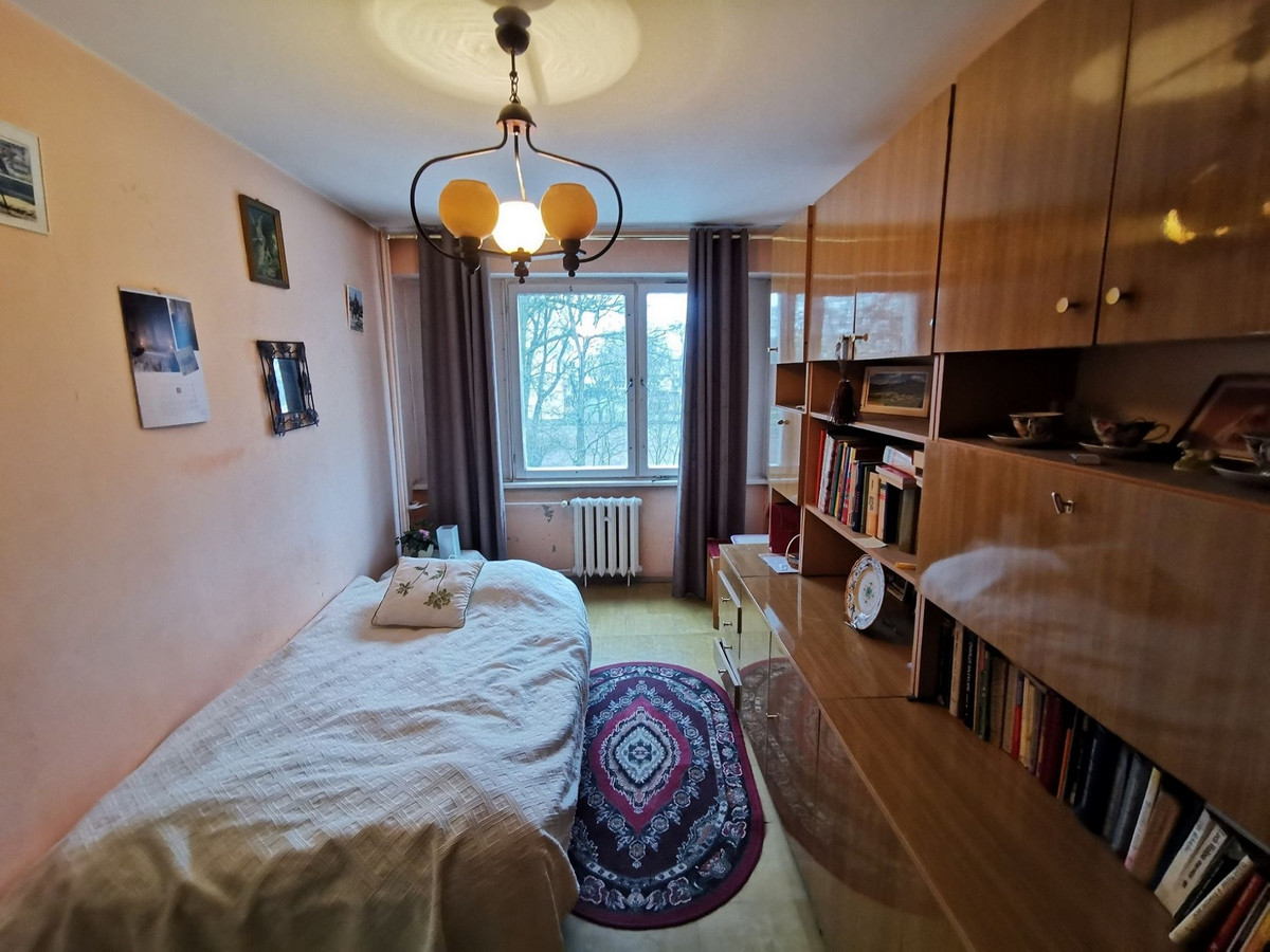 Mieszkanie 4-pok., I piętro, 2 piwnice- Złotów (centrum) - Widok 5