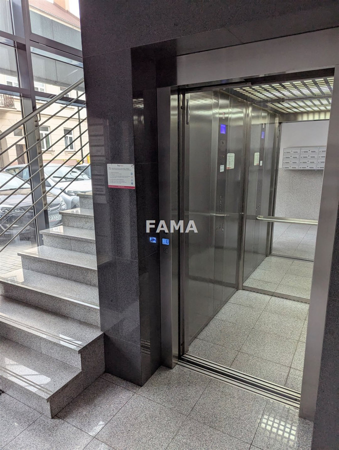 Centrum, teren zamknięty, 3-pok., 50 m², miejsce p - Widok 2