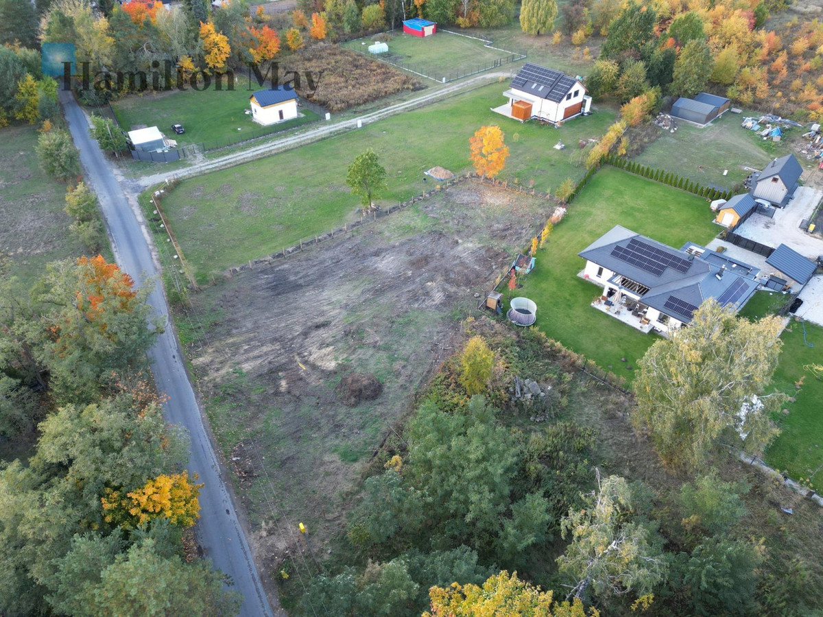 Działka budowlana 1626 m² – Brwinów / Terenia [NA WYŁĄCZNOŚĆ] - Więcej