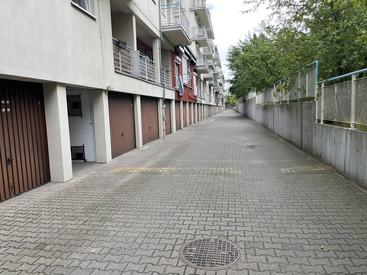 Wynajmę garaż przy ul. Błażeja 6G dzielnica Naramowice - Widok 4