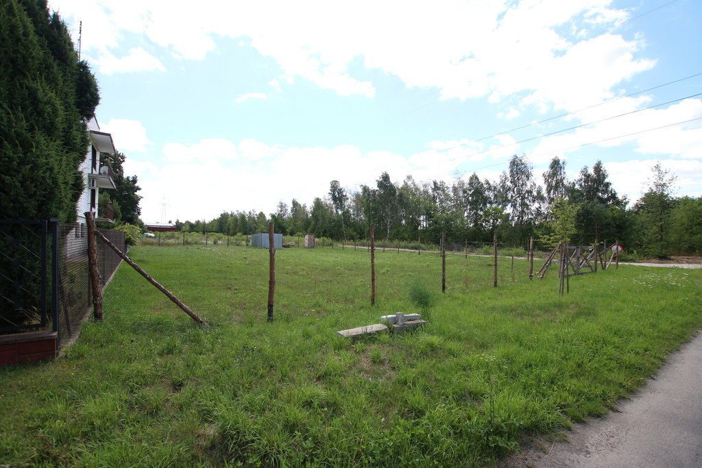 Плац, 1278 m²