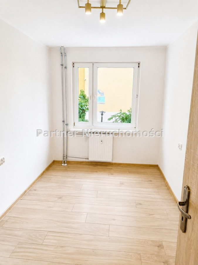 Mieszkanie 3 pokoje 1 piętro Centrum - Widok 2