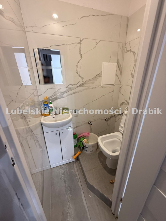 Lokal 40 m²- świetna lokalizacja - handel/usługi - Więcej