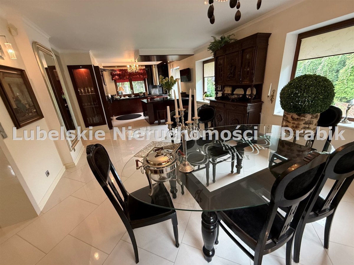 BARDZO ATRAKCYJNY DOM 414,92m2 - SZEROKIE