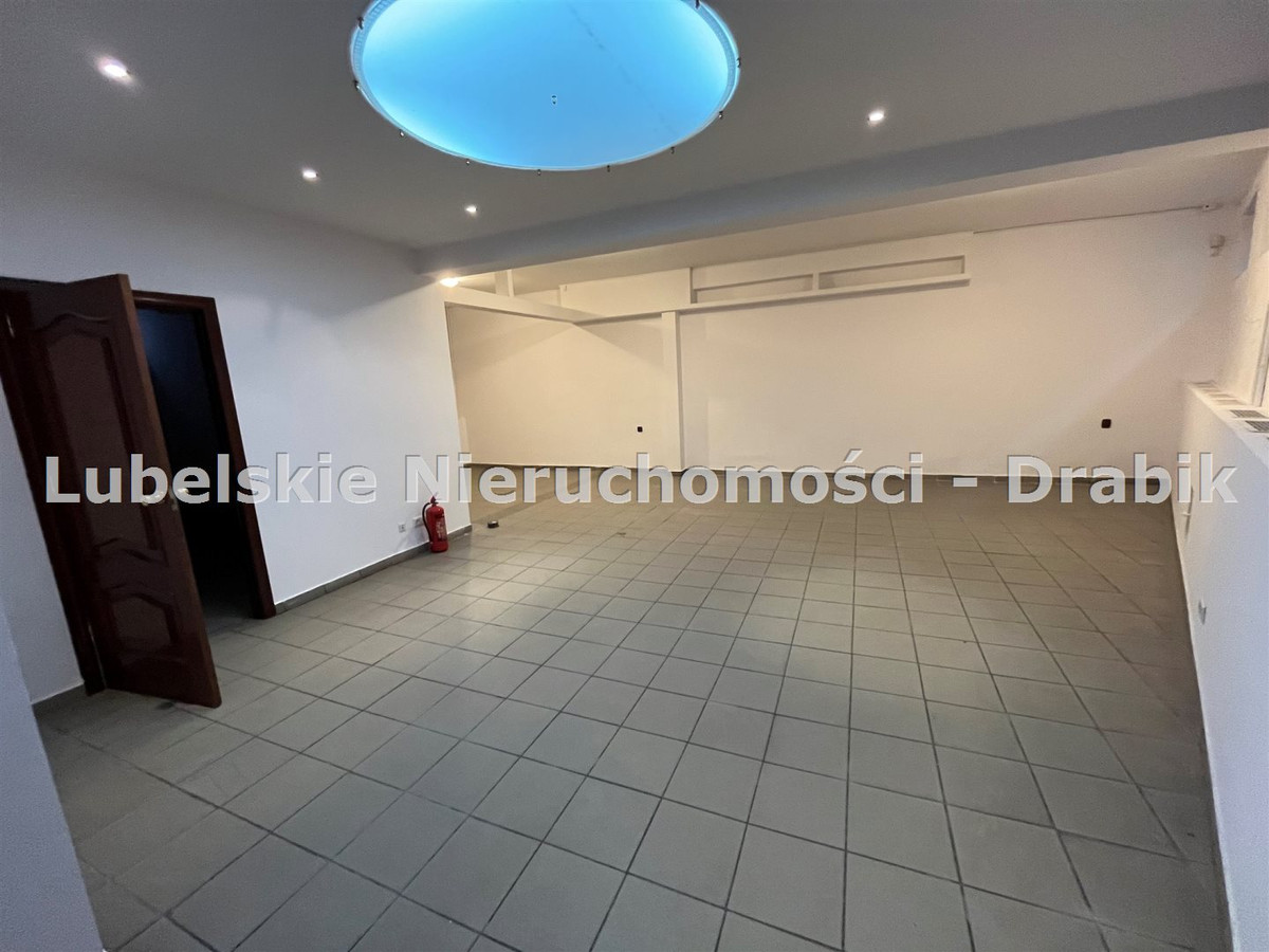 Lokal 205 m² - Handel/usługi/biuro - Więcej