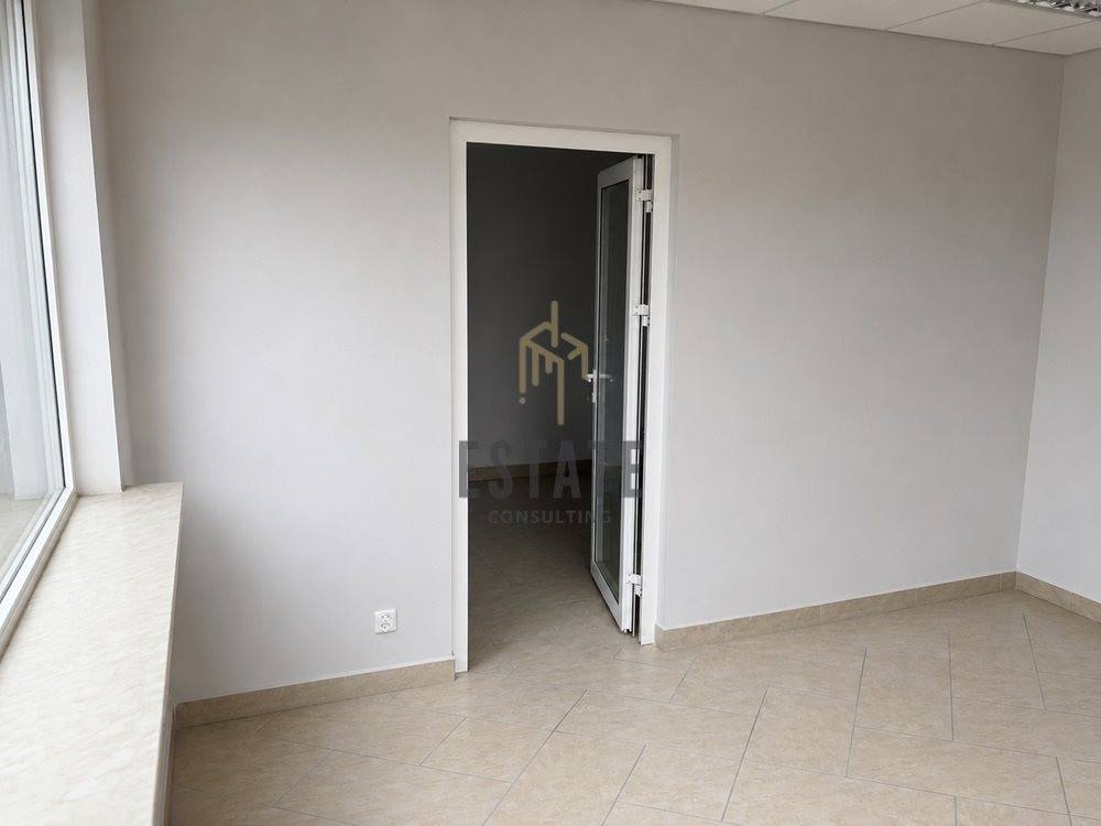 Powierzchnia usługowa na parterze - Widok 5