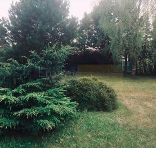 Zemljište, 684 m²