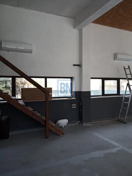 Lokal w bardzo dobrej lokalizacji - Widok 2