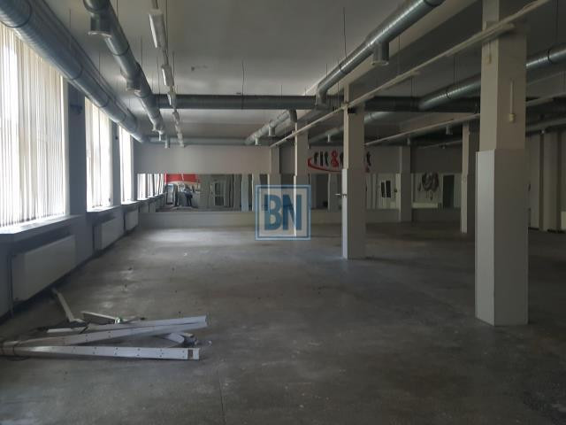 Lokal użytkowy w Zabrzu 300 m, ogrzewany