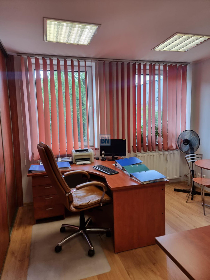 Biura w centrum miasta - Widok 4