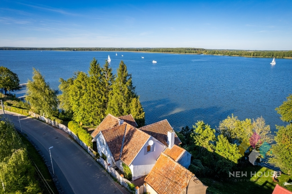 Hus, 228 m², grund 1110 m²