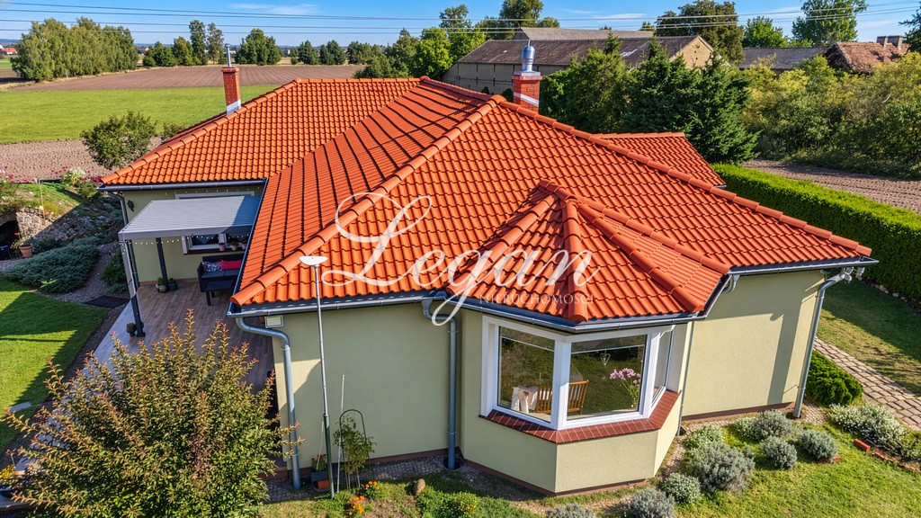 Obiekt 932 m² + dom wolnostojący| Karnin - Więcej
