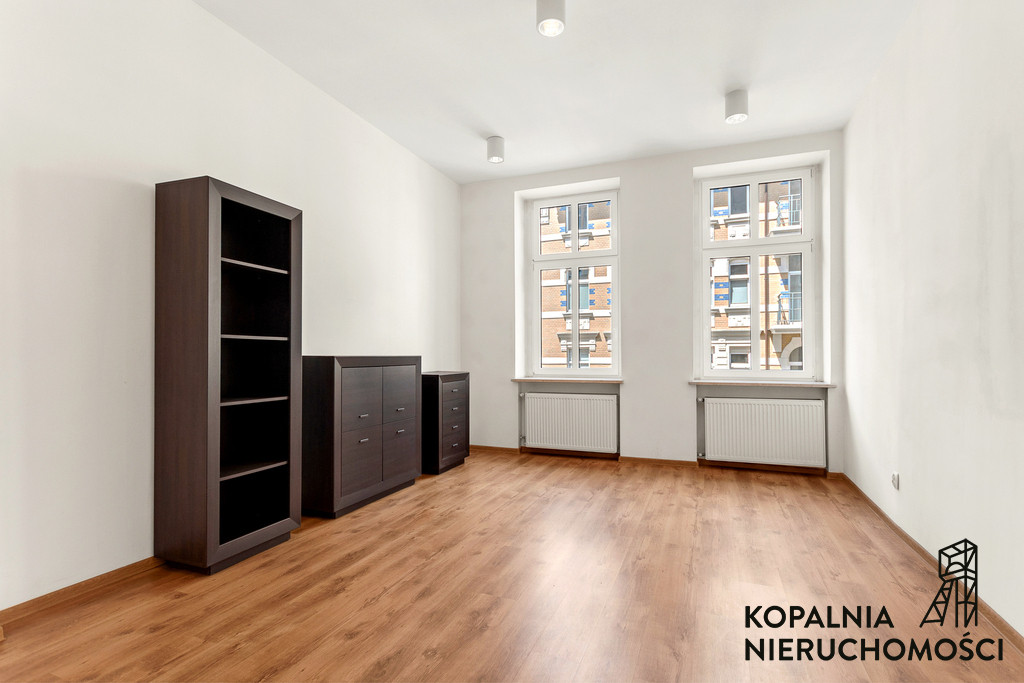 Apartment in Chorzów, Osiedle Różanka, Centrum - Widok 5