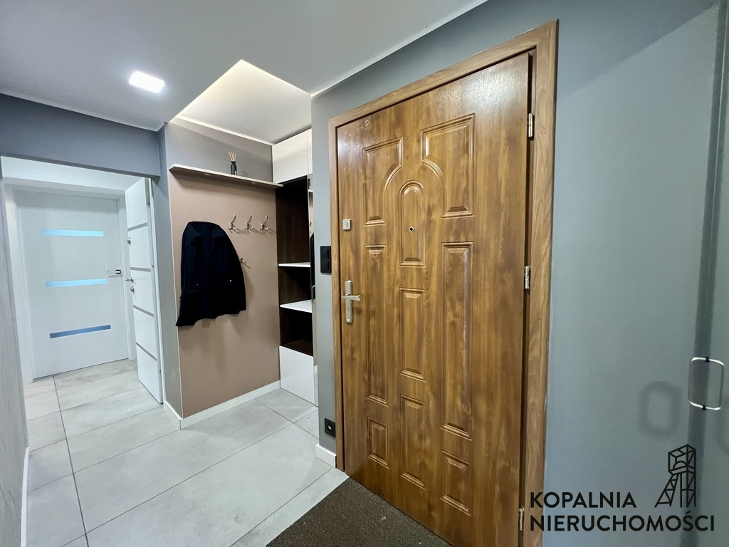 Kawalerka, Balkon, CO miejskie, Miejsce Postojowe - Więcej