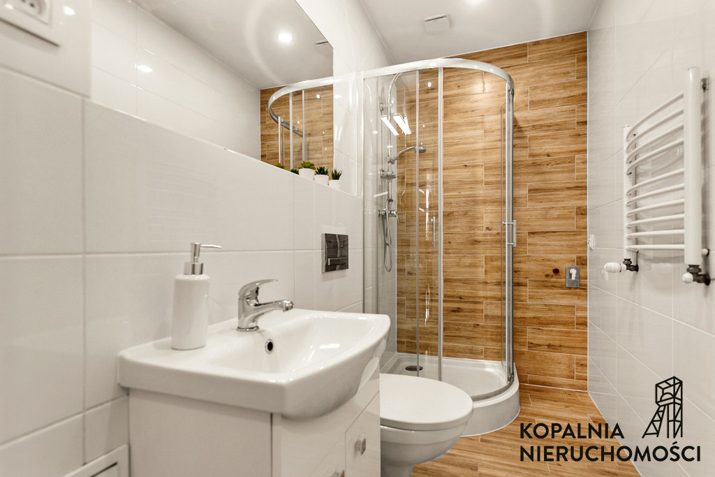 Apartment in Chorzów, Osiedle Różanka, Centrum - Widok 4