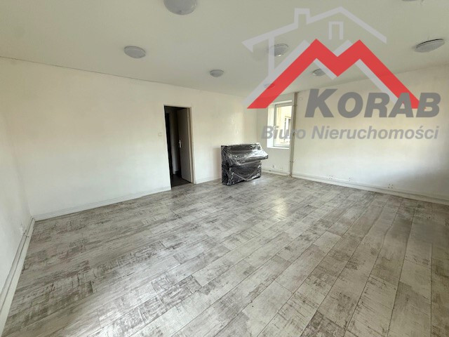 Lokal użytkowy 44 m² wysoki parter z witryną - View 2