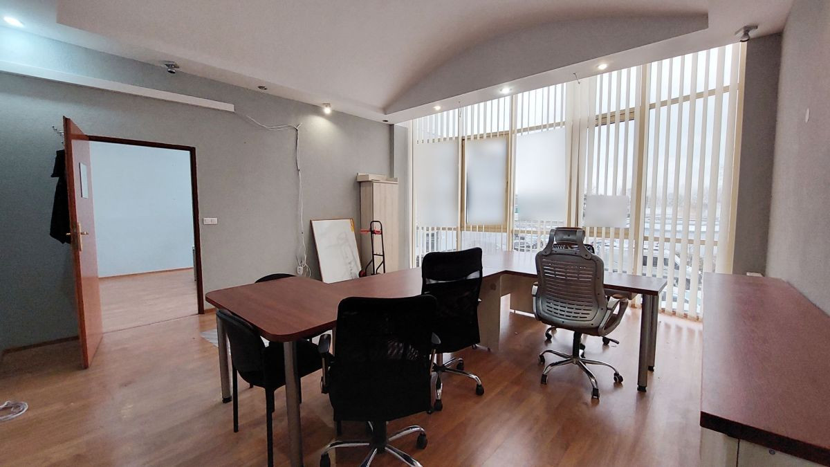 Lokal, 55 m²