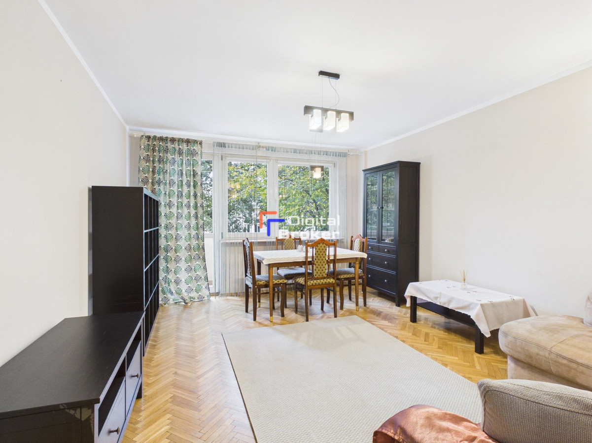 2 pokoje | 48 m² | Widok na park i pałac | 4 min do PKP | I piętro