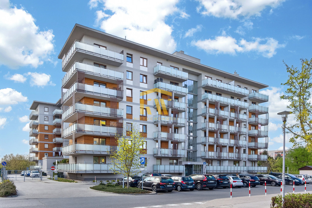 3 pok 75m parking podziemny winda Gołębiów II