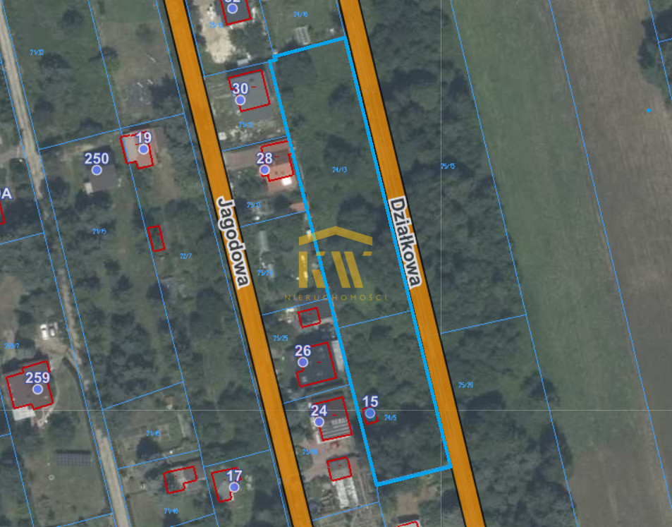 Działka z fundamentami na domek letniskowy - Widok 2
