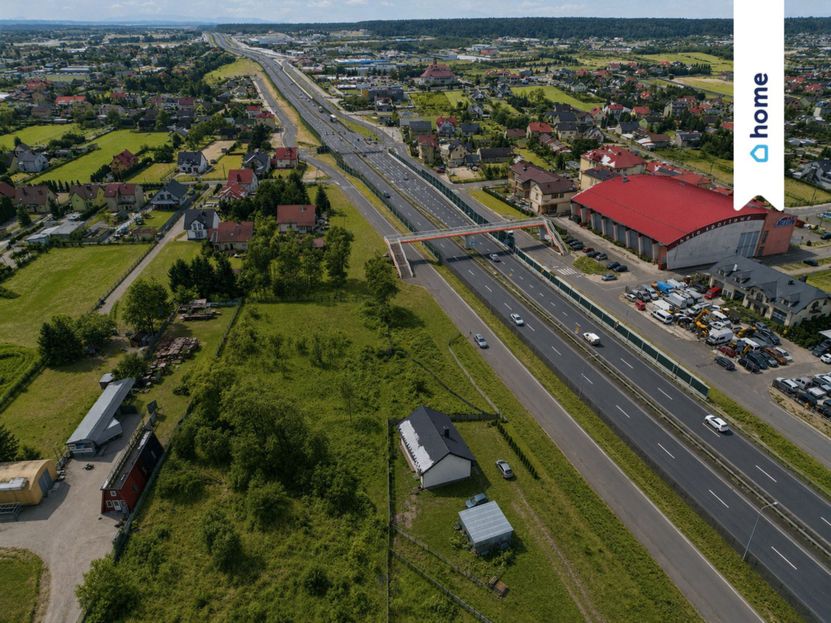 Działka usługowa w centrum Bilczy - Więcej