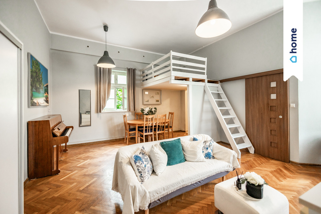 Pis de 2 habitacions, 64 m²