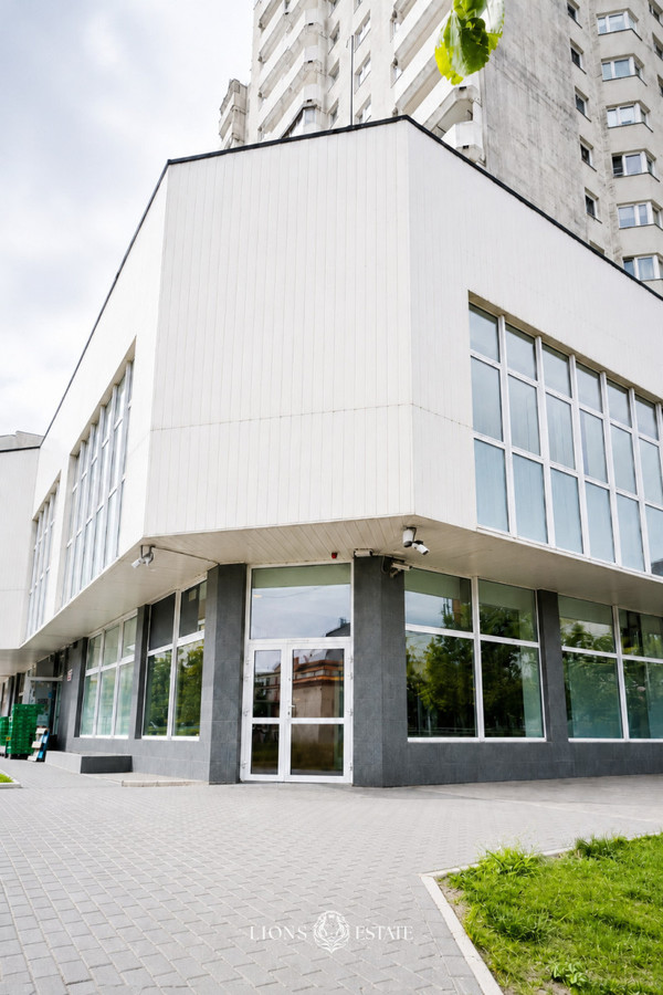 Lokal przy metrze | duze witryny | parking - Widok 3