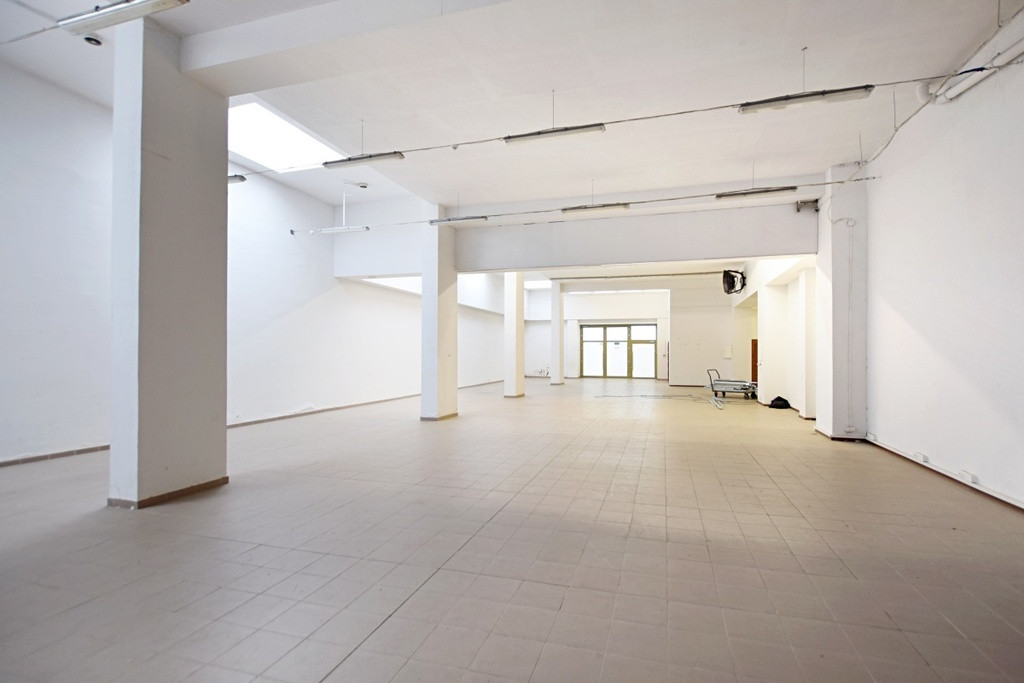 Powierzchnia handlowo magazynowa w centrum miasta
