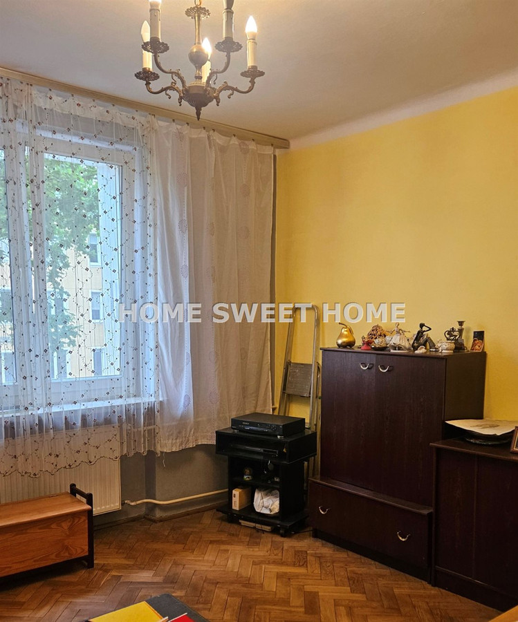 Apartment in Warszawa, Krucza, Śródmieście - Więcej