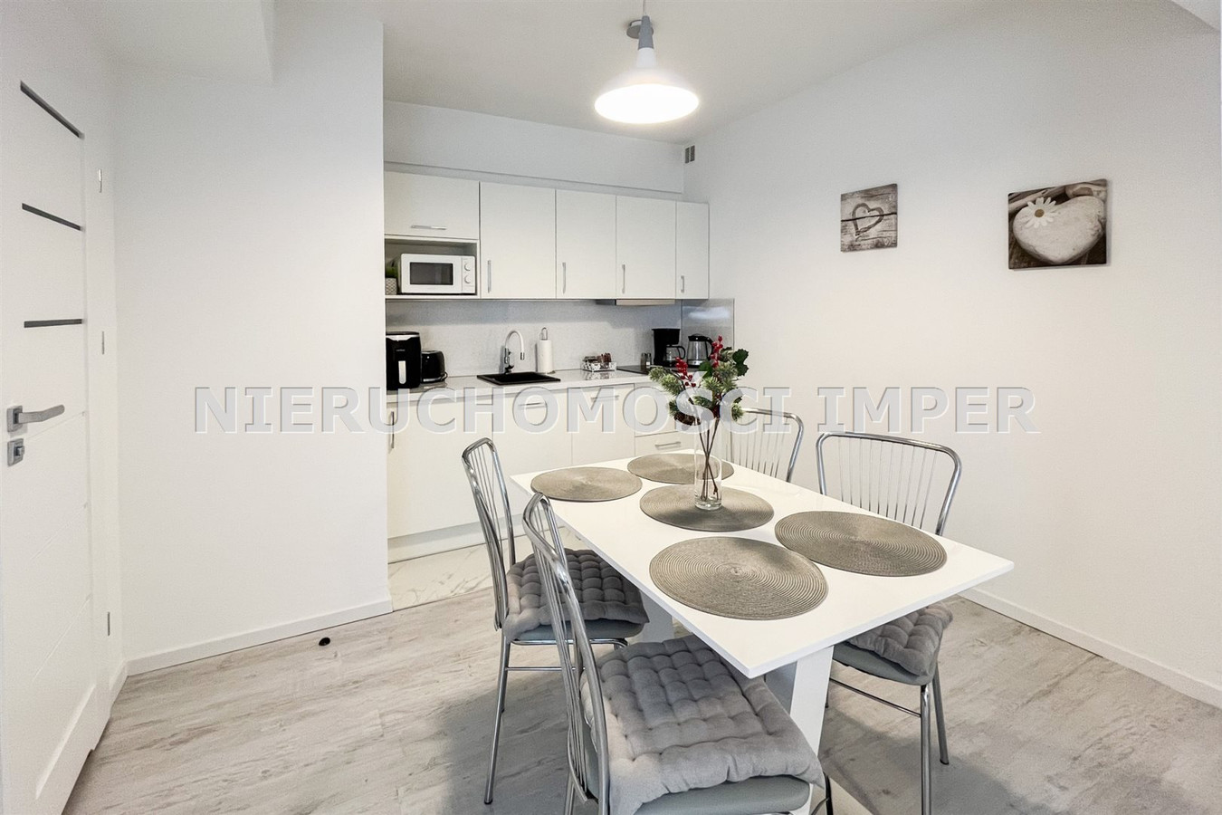 Apartament w centrum, garaż, ogrzewanie miejskie - Widok 2