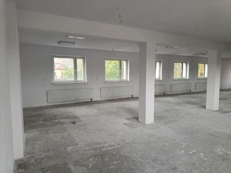 Nowy lokal-380 m², na dowolną działność-usługi - Więcej