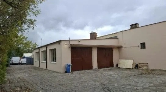 Wał Miedzeszyński-hala/magazyn/biuro 280m2-