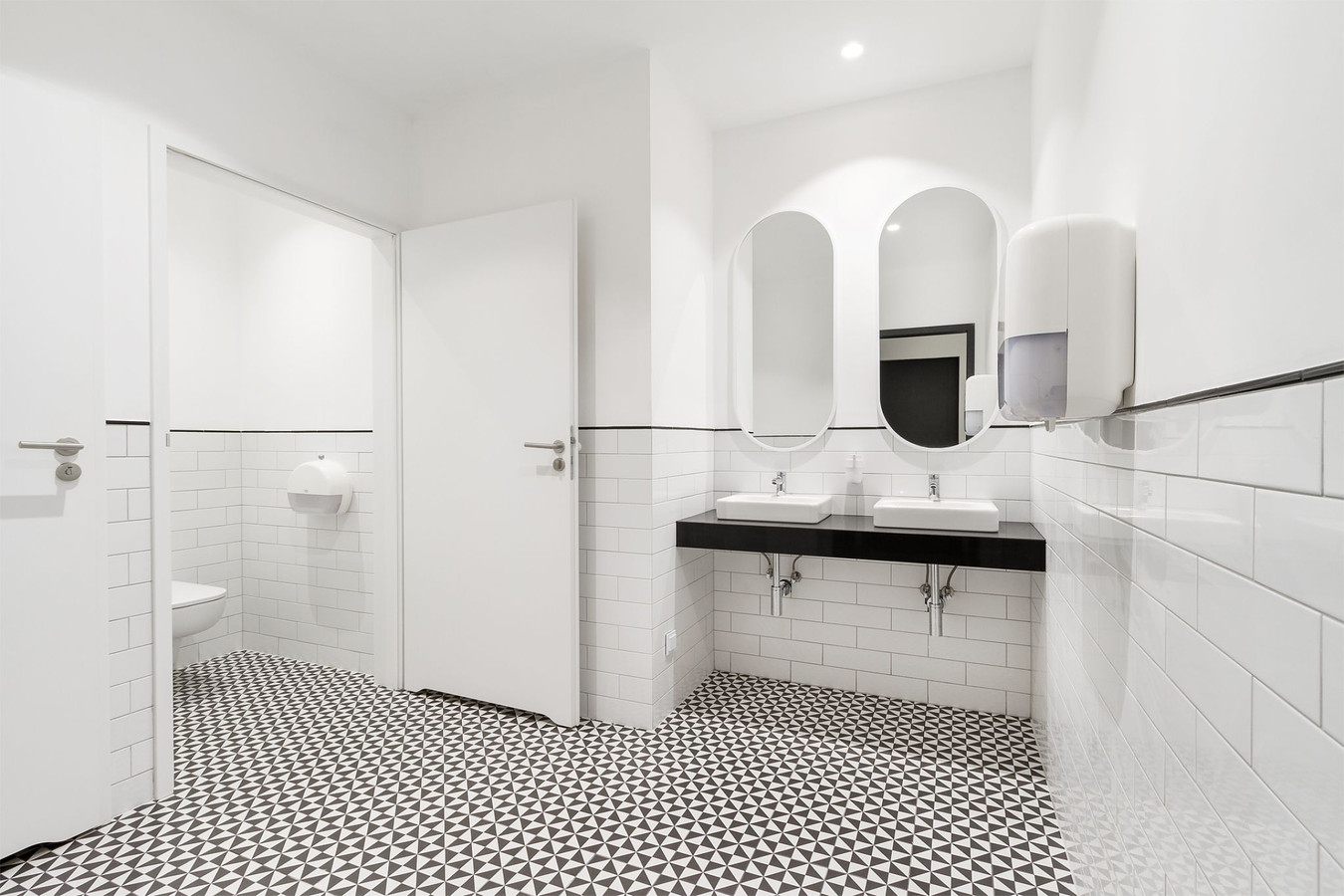 Wynajmę lokal 93,30 m² Fabryka Cygar - Widok 2