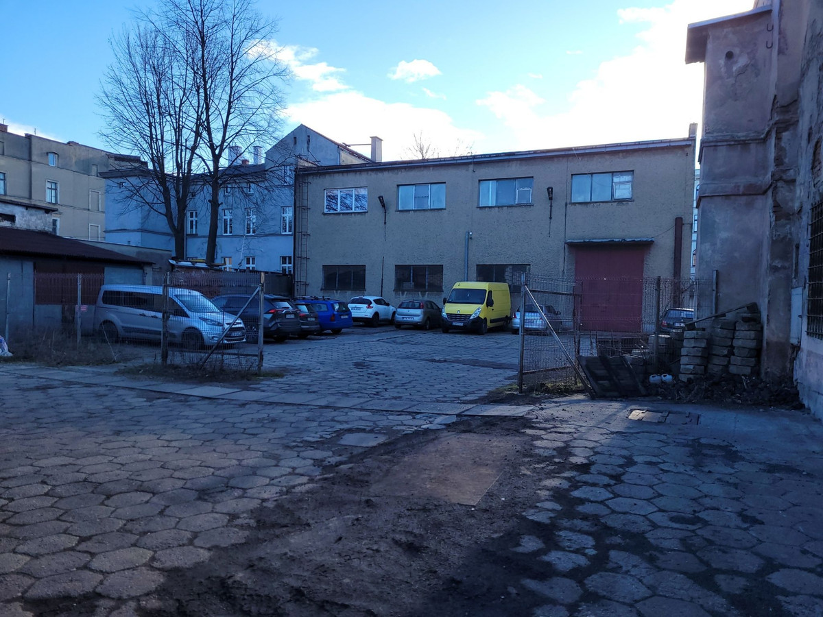 DZIAŁKA > 0,9 ha, POD ZABUDOWĘ MIESZKANIOWĄ WIELORODZINNĄ I USŁUGOWĄ - Widok 3