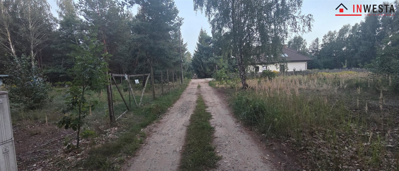 ATRAKCYJNA DZIAŁKA Z AKTUALNYMI WARUNKAMI ZABUDOWY - Widok 2