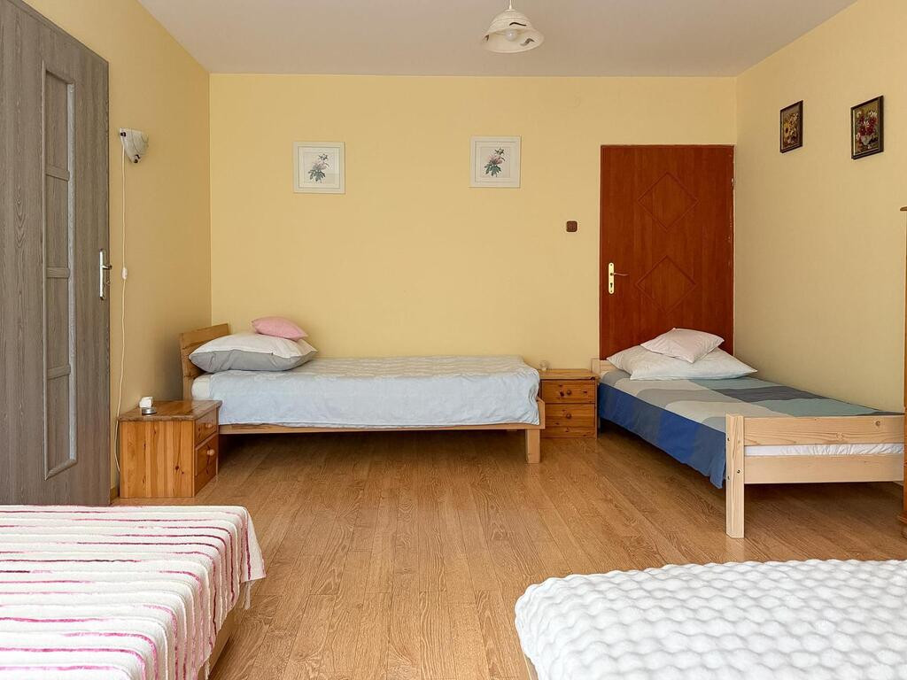 Lokal użytkowy 213 m² blisko centrum i rekreacji - Więcej
