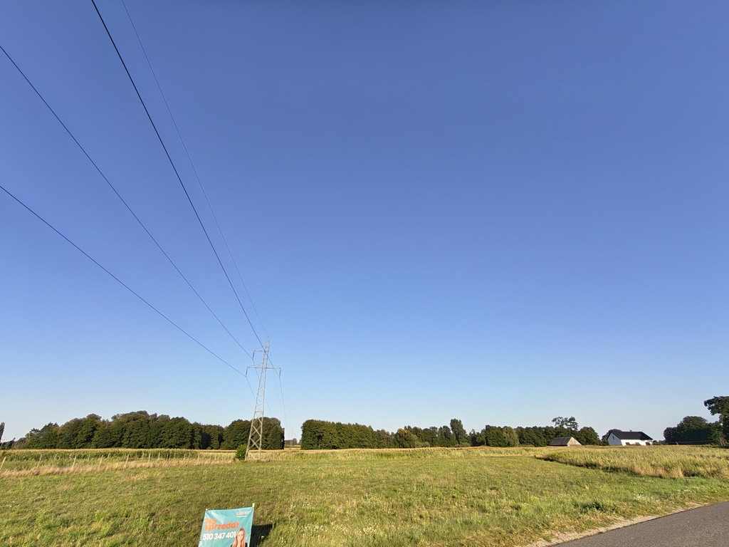 Twoje 4500 m² możliwości z dala od zgiełku - Więcej