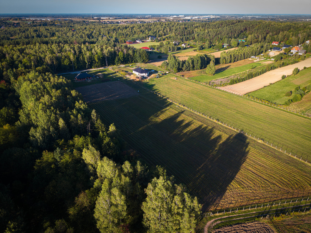 Land, 3000 m²