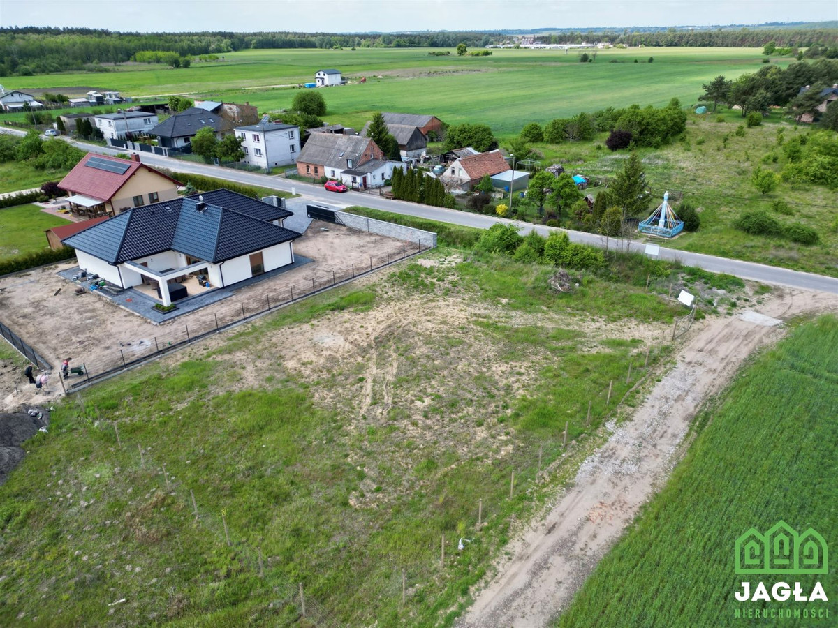 Działka budowlana w pięknym i spokojnym miejscu - Widok 6