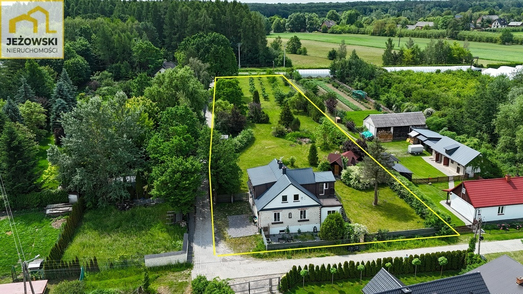 Hus, 237 m², tomt 4154 m²