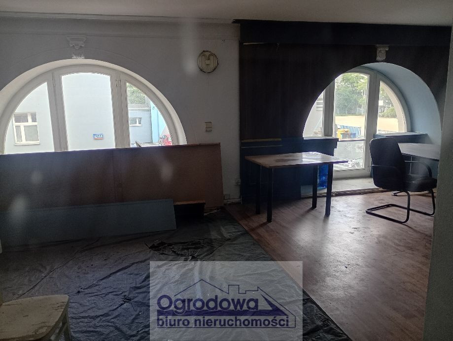 Lokal na ul. Ogrodowej o powierzchni 270 m² - Więcej
