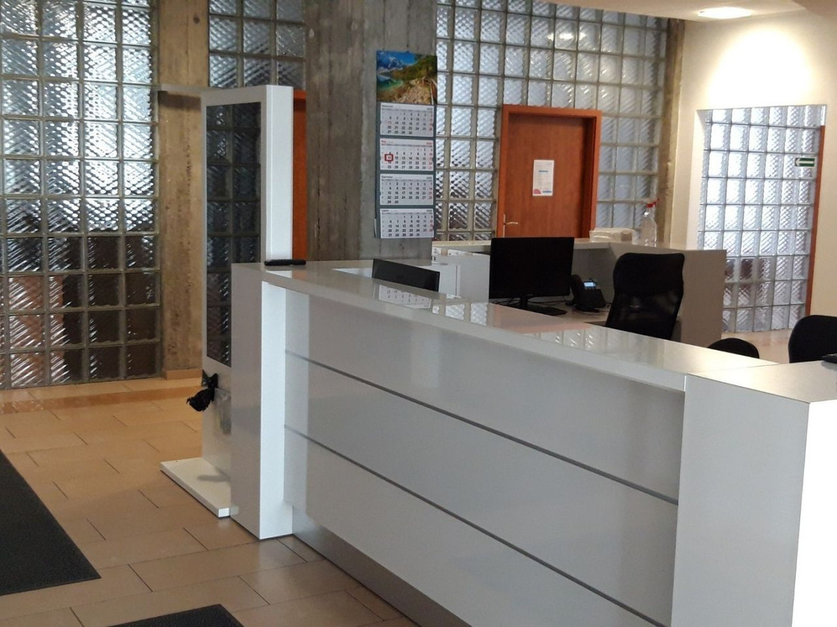 Local commercial, 305 m²