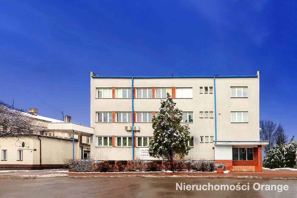 Lokal, 1398 m²