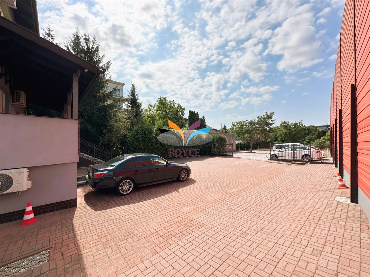 Biurowiec 588 m² 30 m.postojowych światłowód klima - Widok 2