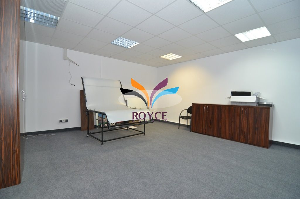 8 pom. biurowych 192,60 m² klima parking - Widok 4