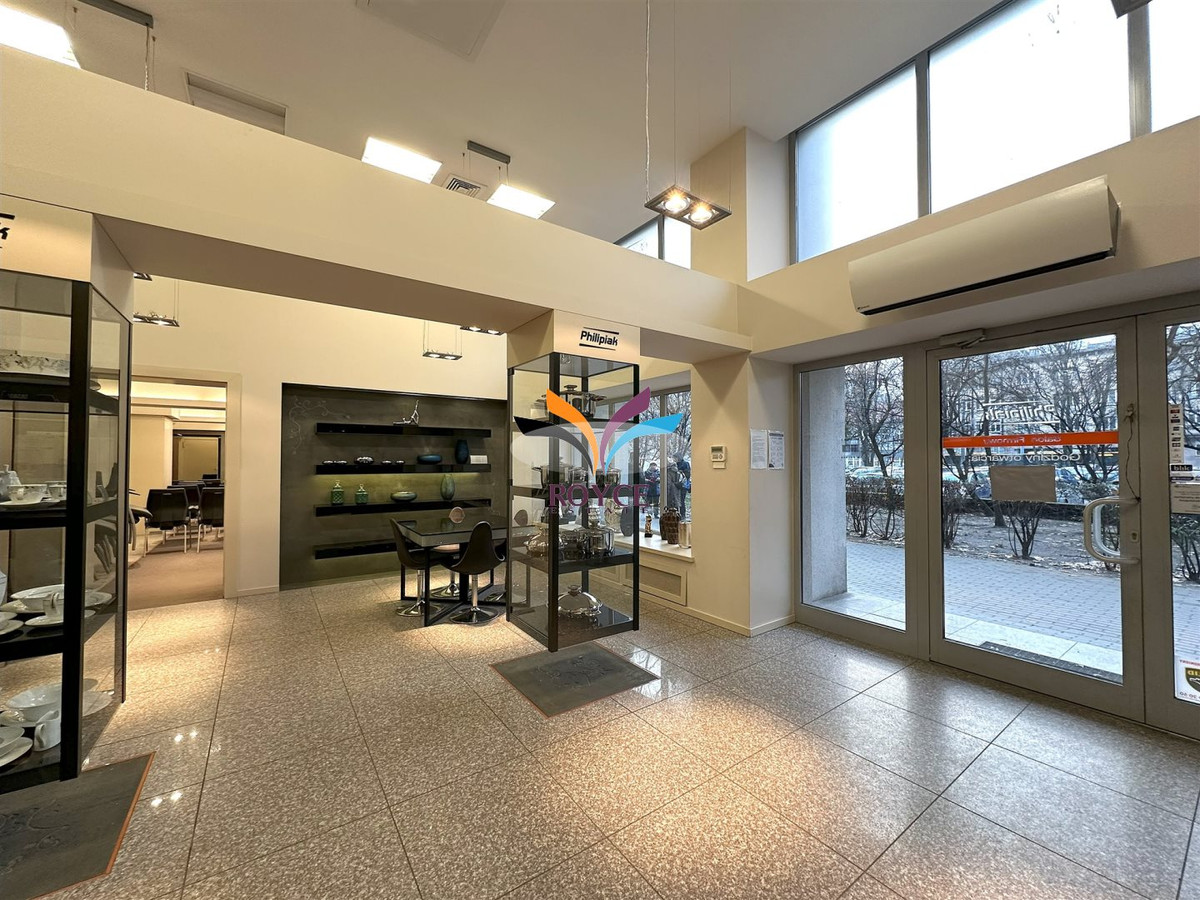 291,64 m² lokal usługowy ul. Piotrkowska - Więcej