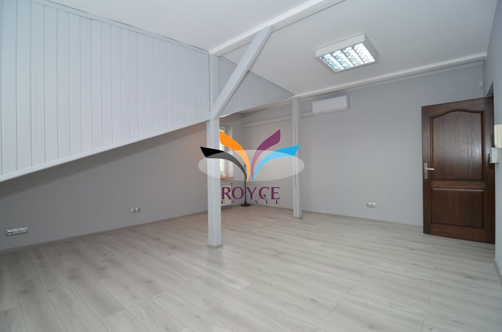 pomieszczenie biurowe 28 m² parking klimatyzacja - Więcej