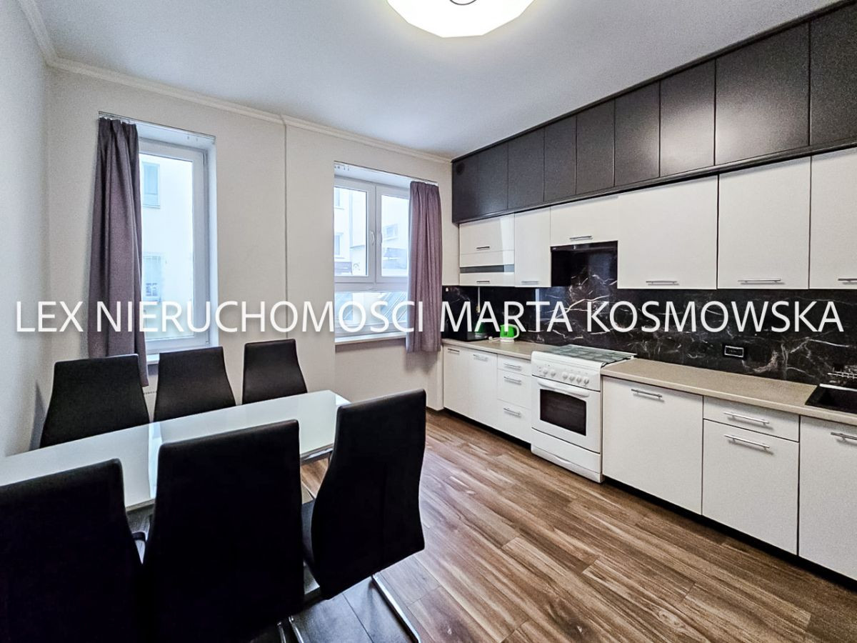 Mieszkanie – Warszawa, Śródmieście - Więcej