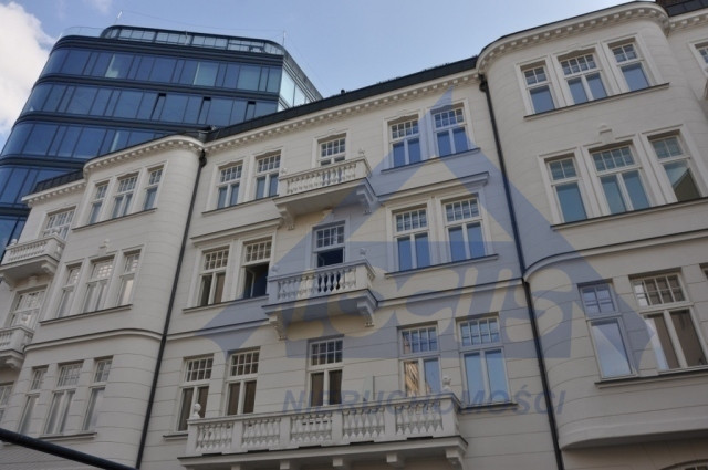 Do wynajęcia biuro w kamienicy na Śródmieściu - Widok 3