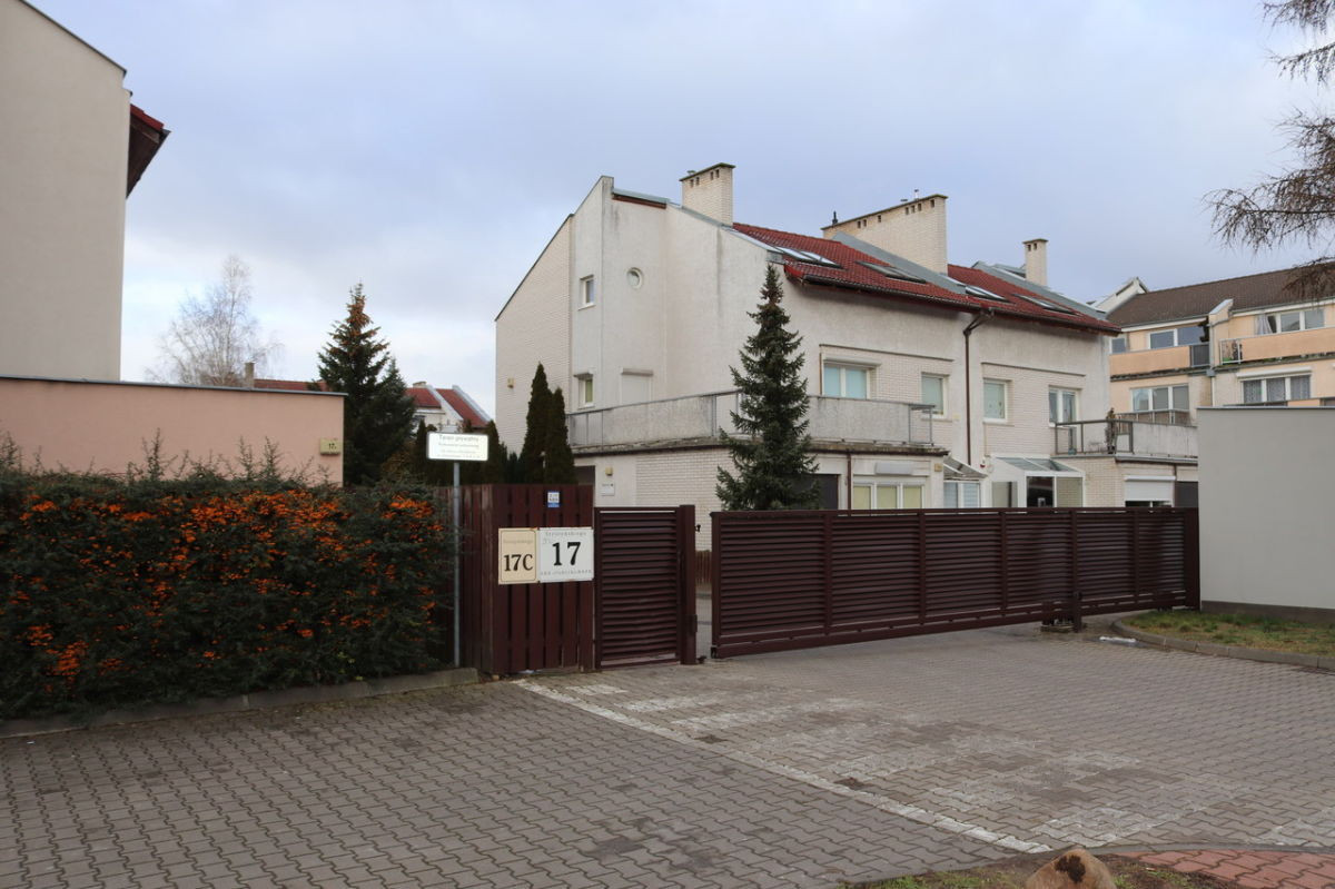 2h asunto, 52 m²